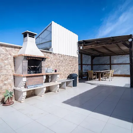 Edificio Prieto Viv 2 アパート